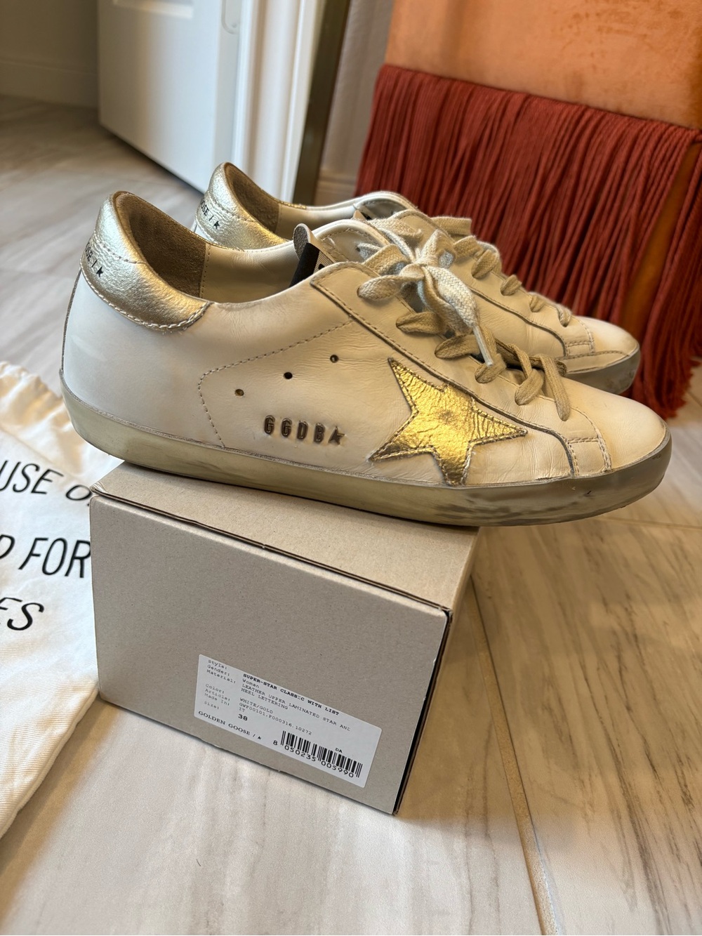 Golden Goose Super Star classic - White & Gold Women’s Shoes